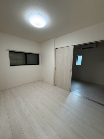 Sunglow朝潮橋の居間写真