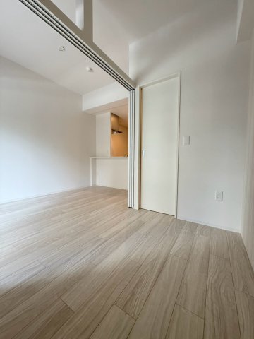セレニテ難波西アリエの内装写真