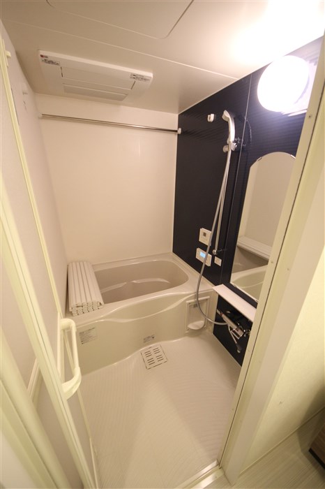プレサンス松屋町グレースの風呂写真