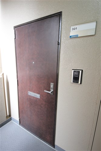 第一玉造マンションの玄関写真