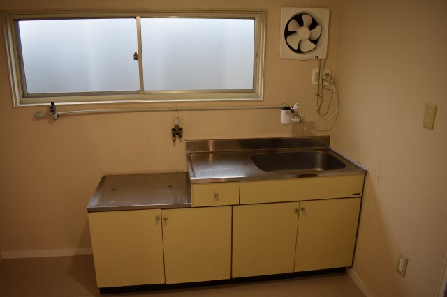 大和高田市北本町アパートのキッチン写真