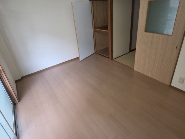 森田ハイツの居間写真