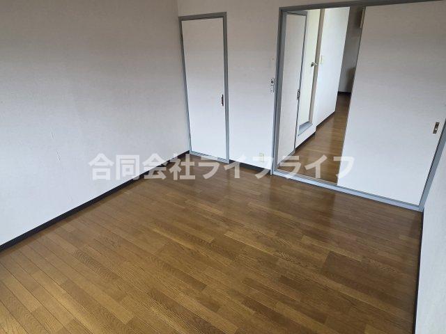 シティコスモ田原本Iの居間写真