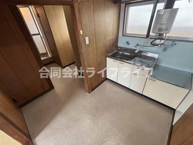 松井マンション1号棟の居間写真