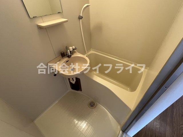 ヤマセンビルの風呂写真