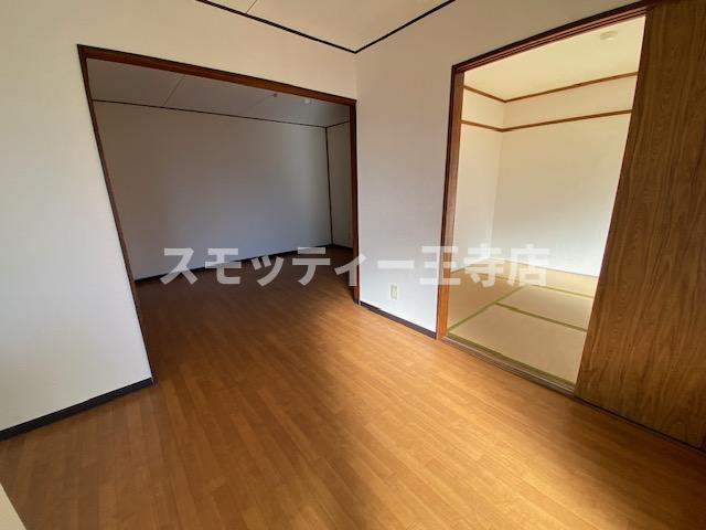 新和マンションの子供部屋写真