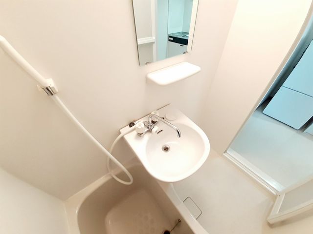 ヴィエンシャトレー小池の風呂写真