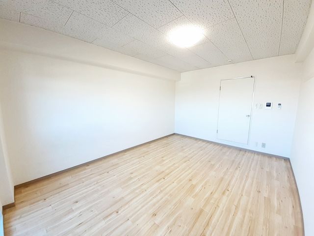 ヴィエンシャトレー小池の居間写真