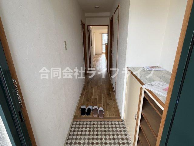 サンローゼ竜田川の玄関写真