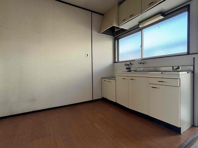 旭ヶ丘ハイツの居間写真