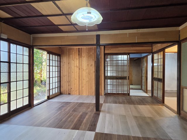 和歌山線 香芝駅 徒歩7分 1階建 築67年の居間写真