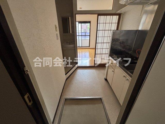 メゾン大和の玄関写真