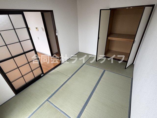 ファミール若草Bの内装写真