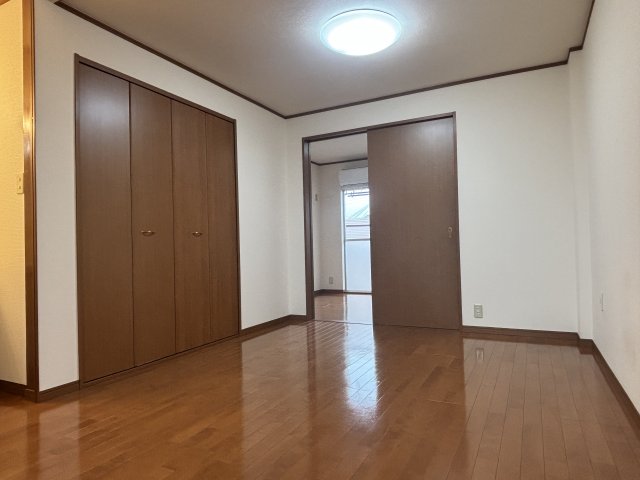 井上マンションの居間写真