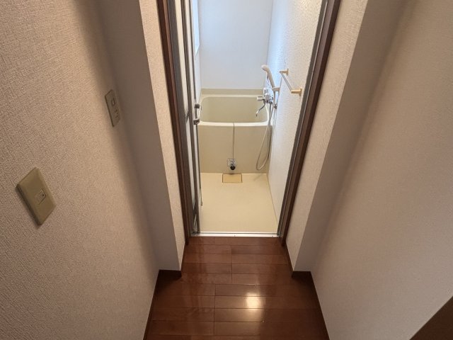 井上マンションの玄関写真