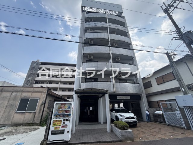 五位堂片岡マンションの外観写真