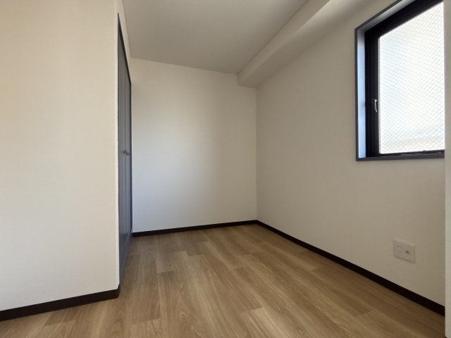 五位堂片岡マンションの居間写真