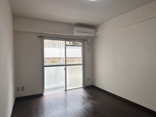 亀井1号館の内装写真