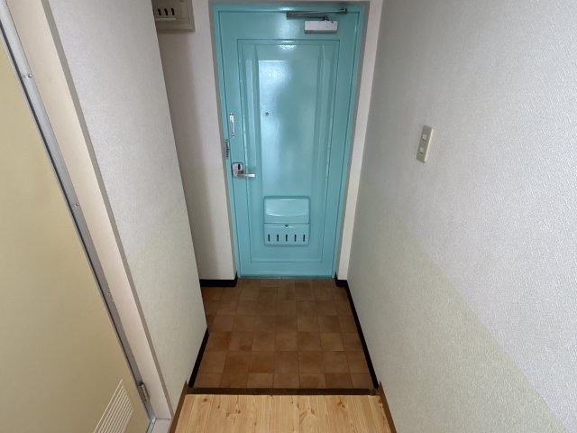 亀井1号館の玄関写真