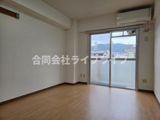 亀井1号館の居間写真