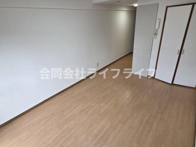 亀井1号館の居間写真