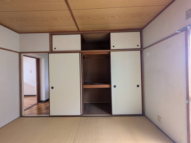 三室山コープタウン8号棟の内装写真