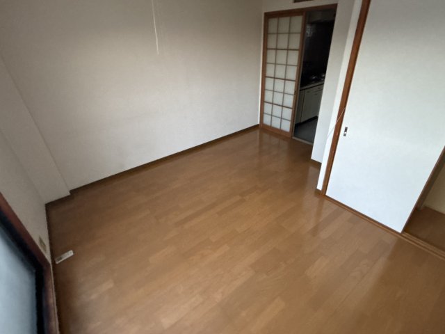 メゾン大和の居間写真