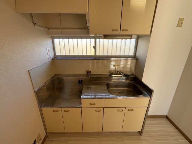 エステートピア尼ヶ辻のキッチン写真