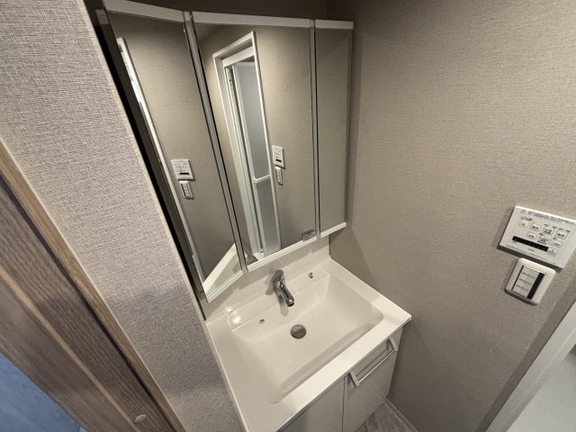 チサンマンションII番館の玄関写真