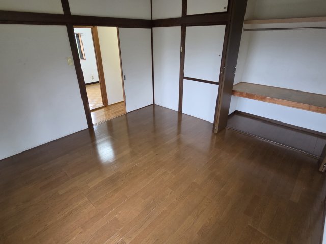 王寺町舟戸3丁目戸建の内装写真