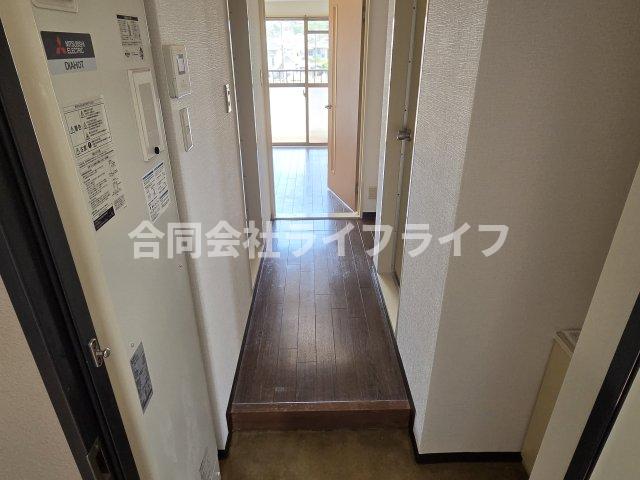 ヤマセン3番館の玄関写真