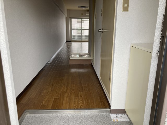 ヤマセンビルの玄関写真