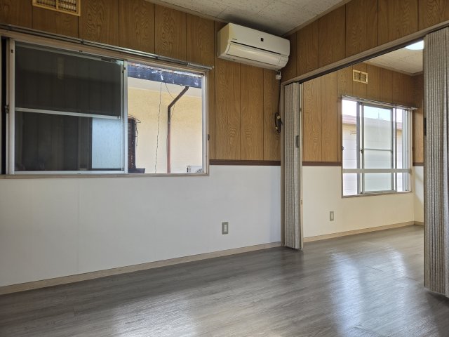 和歌山線 畠田駅 徒歩26分 2階建 築53年の居間写真