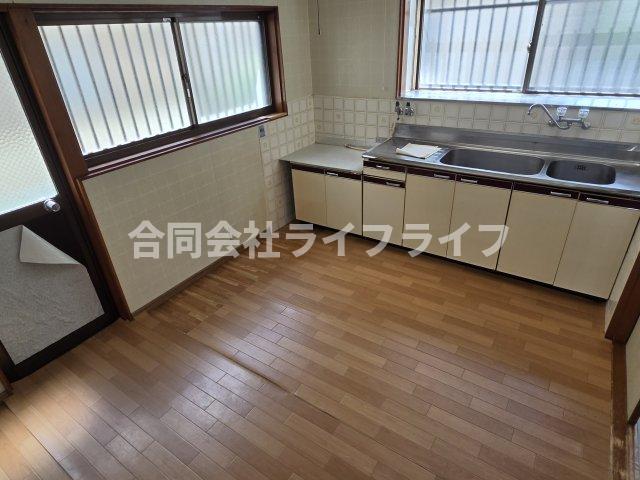 関西本線 法隆寺駅 徒歩23分 2階建 築44年のキッチン写真