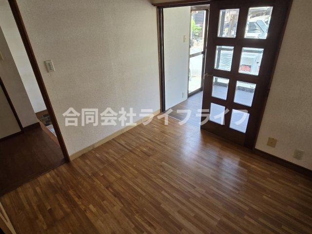 関西本線 法隆寺駅 徒歩23分 2階建 築44年の居間写真