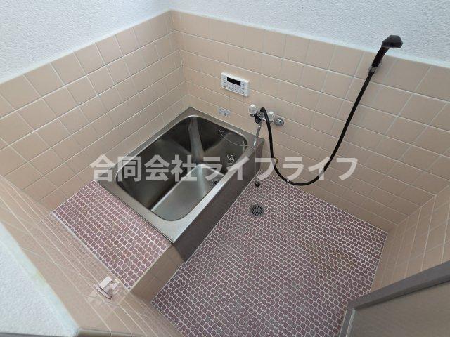 関西本線 法隆寺駅 徒歩23分 2階建 築44年の風呂写真