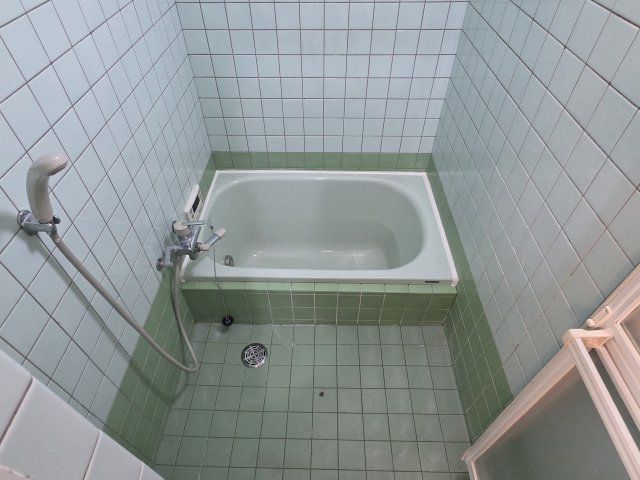 奈良市南京終町3丁目戸建の風呂写真