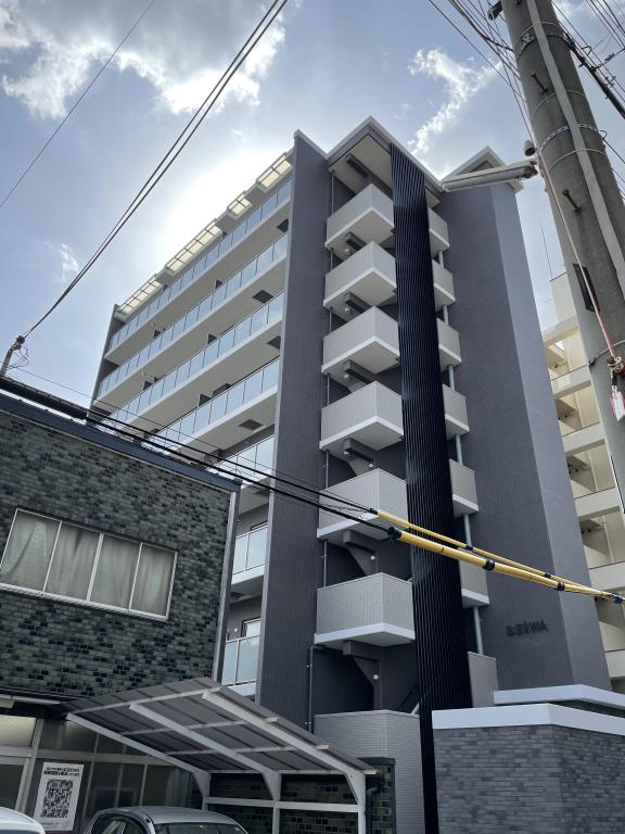 ラウレア西院の外観写真