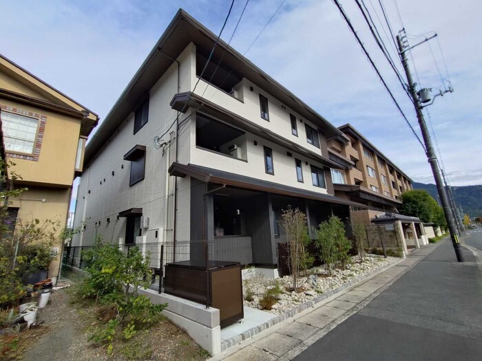 GRAMM岩倉