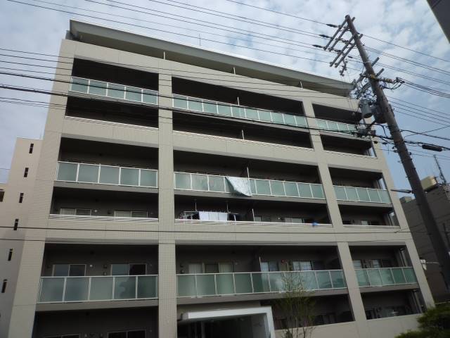 LAVIS ラヴィの外観写真