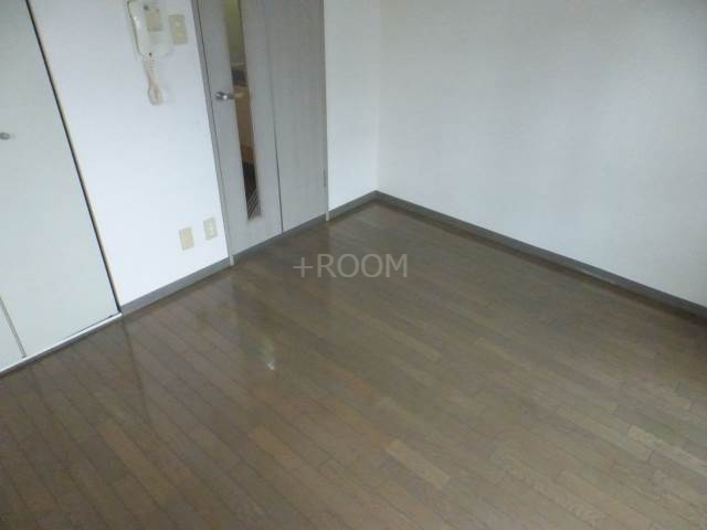 エスリード新大阪第3ummの内装写真