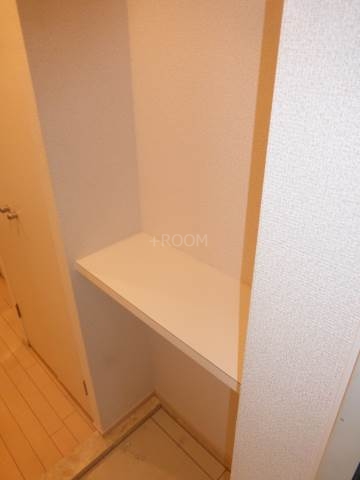 エヴァステージ梅田WEST+の内装写真