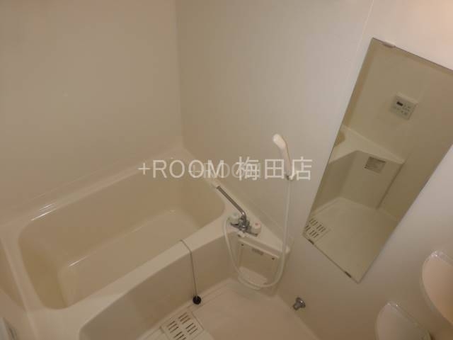レジュールアッシュ梅田レジデンスplの内装写真