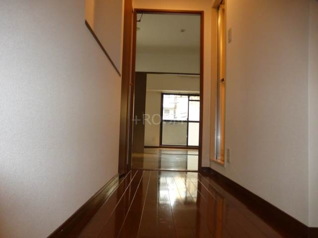 リーガル西長堀+の内装写真