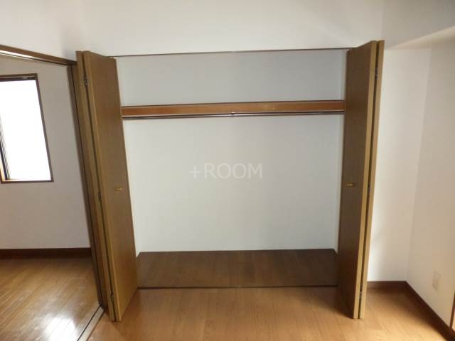 リーガル西長堀+の内装写真