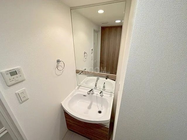 プレサンス新大阪ザ・シティfnaの内装写真