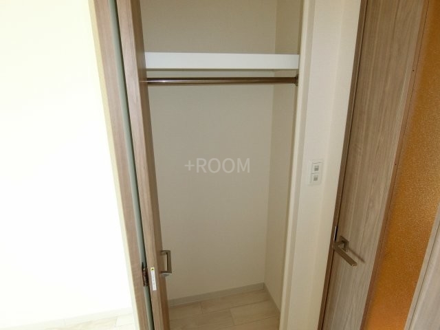 プレサンス難波セレクトfnaの内装写真