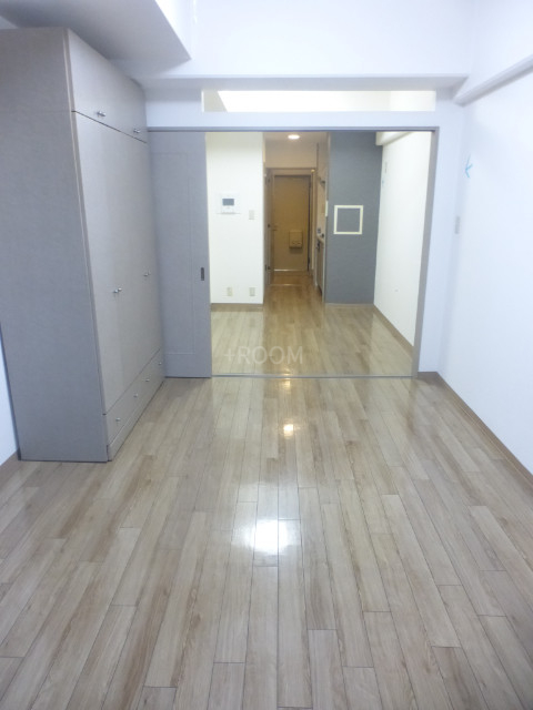 コスモグラシティ梅田東ummの内装写真