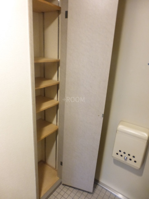 コスモグラシティ梅田東ummの内装写真