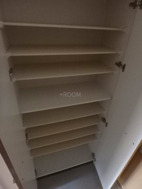 大阪WESTレジデンスfnaの内装写真